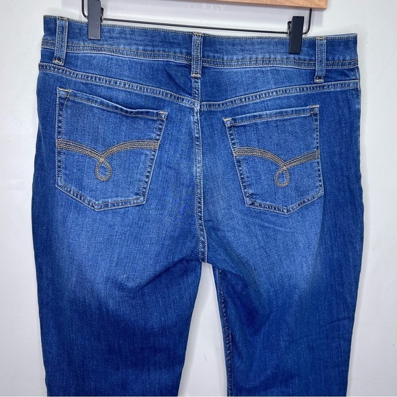 Lee Riders Modern Mid Rise Bootcut Jeans Size 14 Denim Casual - Picture 4 of 8